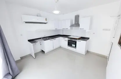 شقة - 2 غرف نوم - 3 حمامات للايجار في الحد - المحرق