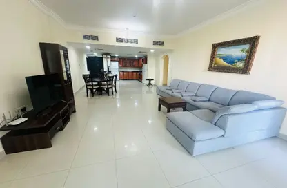 Apartment - 2 Bedrooms - 2 Bathrooms for rent in Al Juffair - Capital Governorate