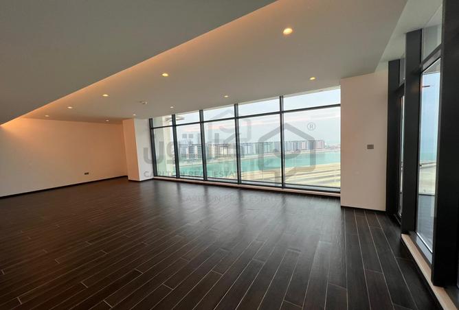865093 - Property Image 3