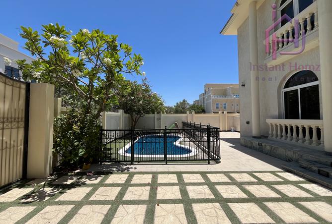 951776 - Property Image 2