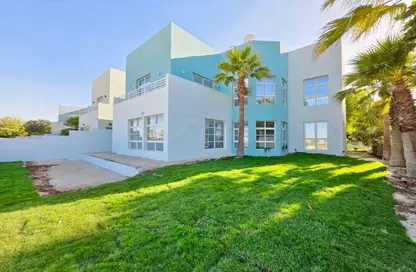 فيلا - 5 غرف نوم - 5 حمامات للايجار في الرفاع فيوز - الرفاع - المحافظة الجنوبية