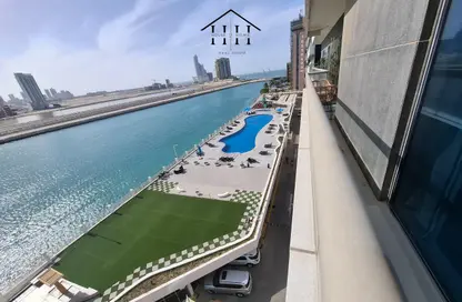 Apartment - 2 Bedrooms - 3 Bathrooms for rent in Reef Island - Capital Governorate