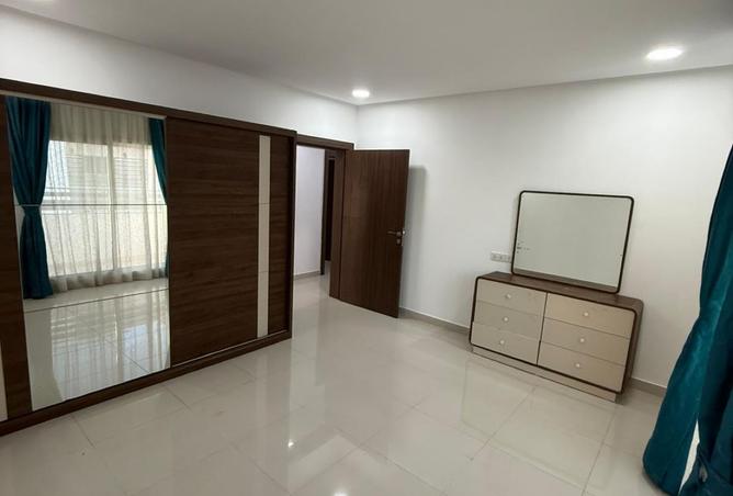 962332 - Property Image 3