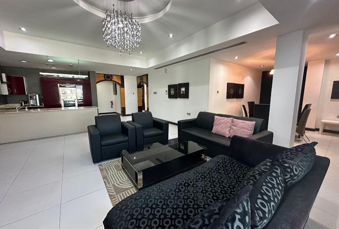 984297 - Property Image 2