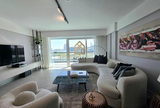 971160 - Property Main Image