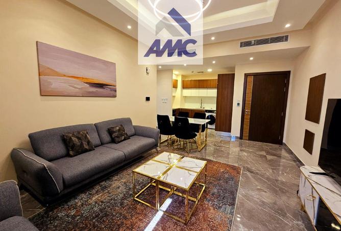 966543 - Property Image 3