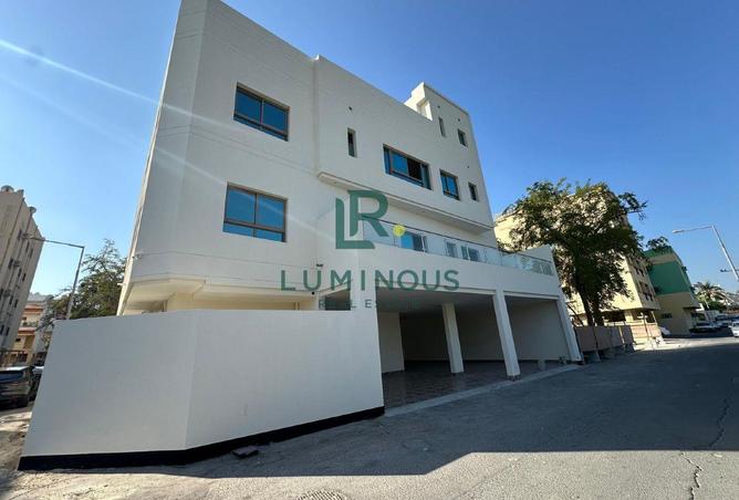 975147 - Property Image 2