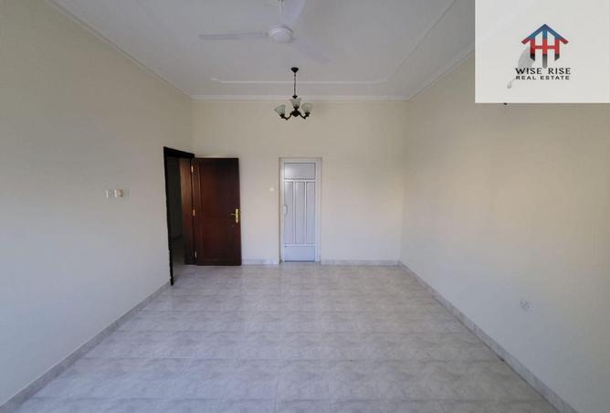 989525 - Property Image 3