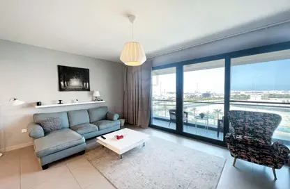 Living Room image for: Apartment - 2 Bedrooms - 3 Bathrooms for sale in Marassi Residences - Diyar Al Muharraq - Muharraq Governorate, Image 1