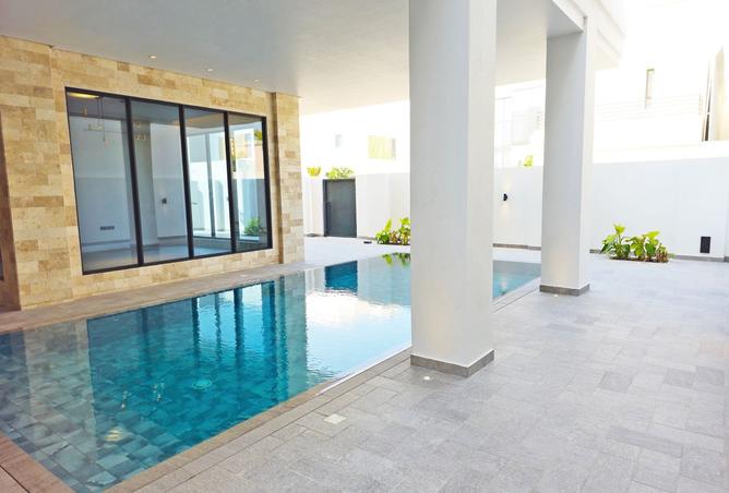 979692 - Property Image 3