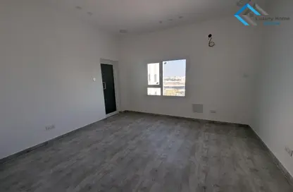 Apartment - 2 Bedrooms - 3 Bathrooms for rent in Janabiya - Northern Governorate