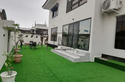 فيلا - 5 غرف نوم - 5 حمامات للبيع في مدينة حمد - المحافظة الشمالية