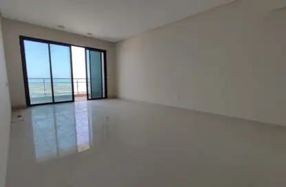 Apartment - 1 Bedroom - 2 Bathrooms for rent in Reef Island - Capital Governorate
