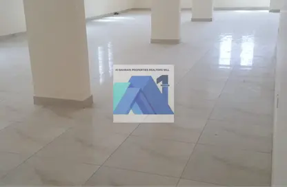 سكن عمال - استوديو - 8 حمامات للايجار في راس زوييد - المحافظة الجنوبية