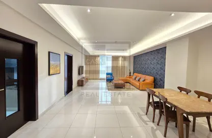 Apartment - 2 Bedrooms - 3 Bathrooms for rent in Al Juffair - Capital Governorate