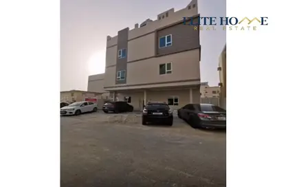 عمارة بالكامل - استوديو - 8 حمامات للبيع في توبلي - المحافظة الوسطى