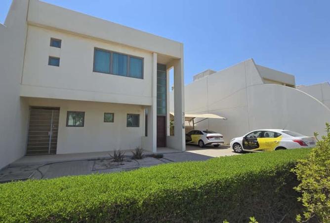 965173 - Property Image 2