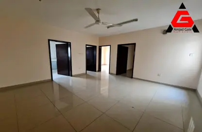 Empty Room image for: Apartment - 2 Bedrooms - 2 Bathrooms for rent in Riffa - Southern Governorate, Image 1