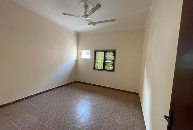 983636 - Property Image 2