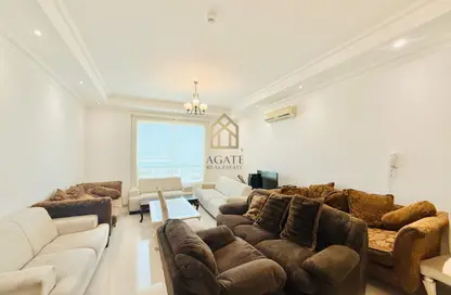 شقة - 2 غرف نوم - 3 حمامات للايجار في قلالي - المحرق