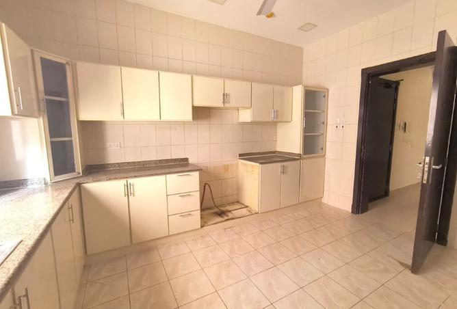 983468 - Property Image 3