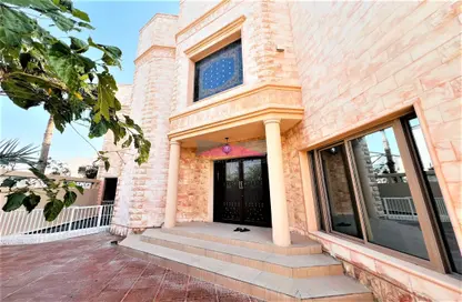 Villa - 4 Bedrooms - 5 Bathrooms for rent in Busaiteen - Muharraq Governorate