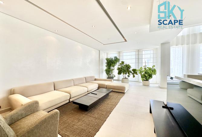 975772 - Property Image 2