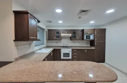 Apartment - 2 Bedrooms - 2 Bathrooms for rent in Al Juffair - Capital Governorate