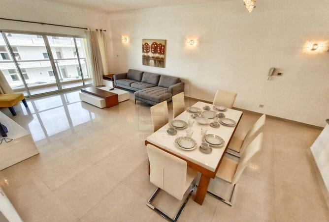 968879 - Property Image 2