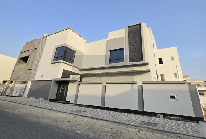 954684 - Property Main Image