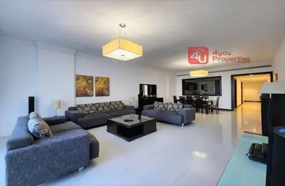 Apartment - 2 Bedrooms - 3 Bathrooms for rent in Al Juffair - Capital Governorate