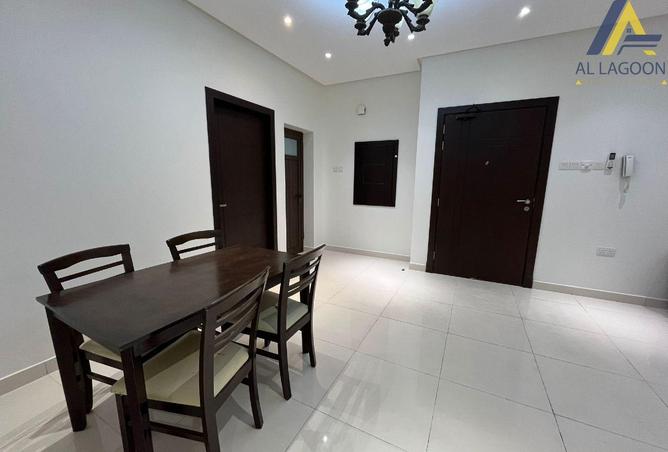 987669 - Property Image 2