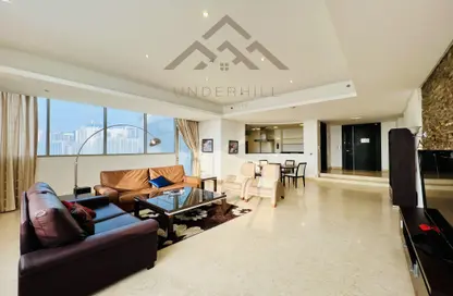 Apartment - 3 Bedrooms - 4 Bathrooms for rent in Al Juffair - Capital Governorate