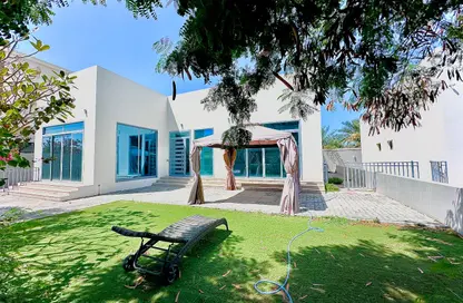 Villa - 4 Bedrooms - 4 Bathrooms for rent in Saar - Northern Governorate