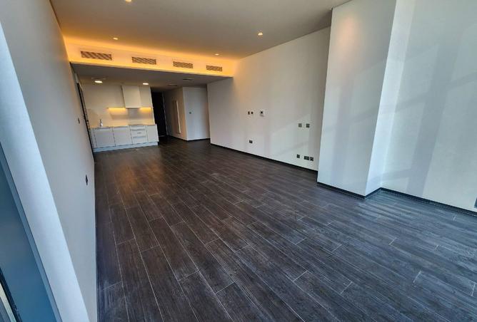 989373 - Property Image 2