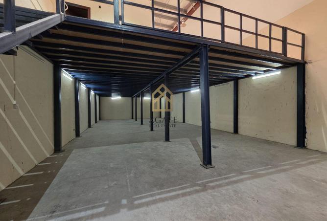 952215 - Property Image 2