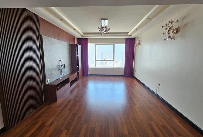 972172 - Property Image 2