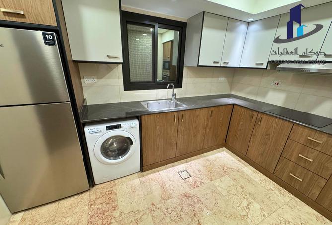 981405 - Property Image 2