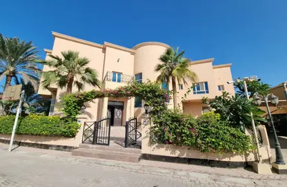 Villa - 5 Bedrooms - 6 Bathrooms for rent in Saar - Northern Governorate