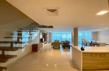 Duplex - 3 Bedrooms - 3 Bathrooms for rent in Amwaj Avenue - Amwaj Islands - Muharraq Governorate