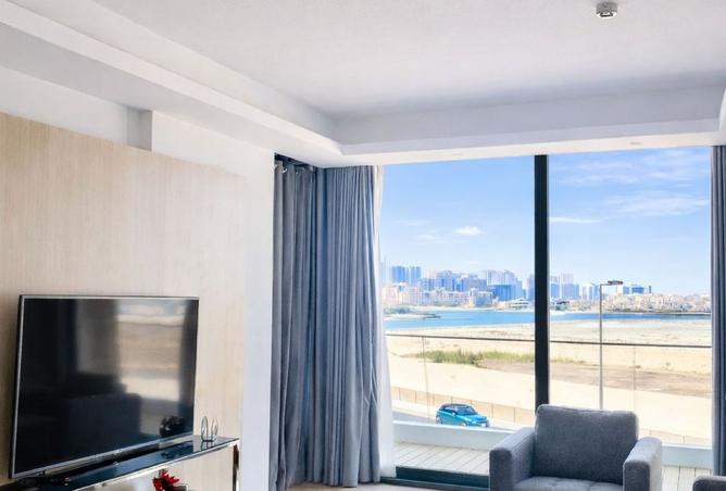 988903 - Property Image 2