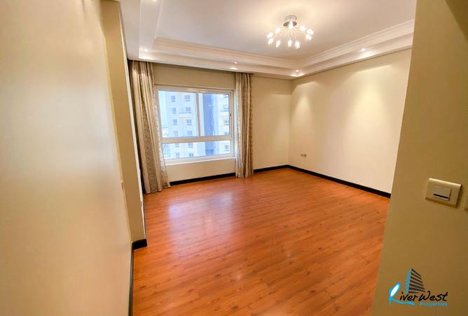 985750 - Property Image 3