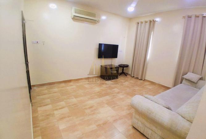 985983 - Property Main Image