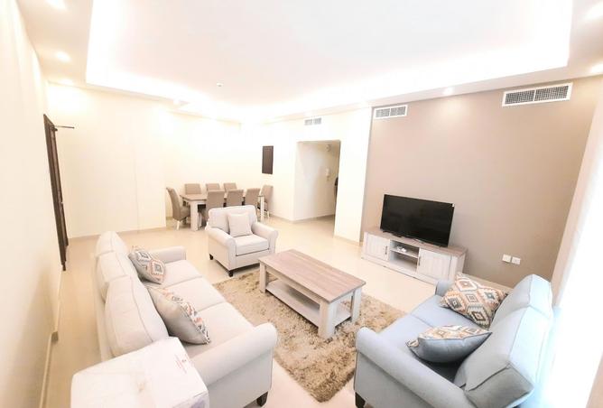 992071 - Property Image 2