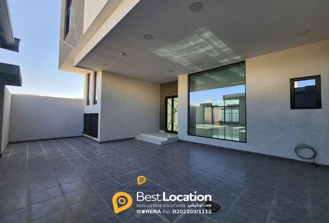 885554 - Property Image 2