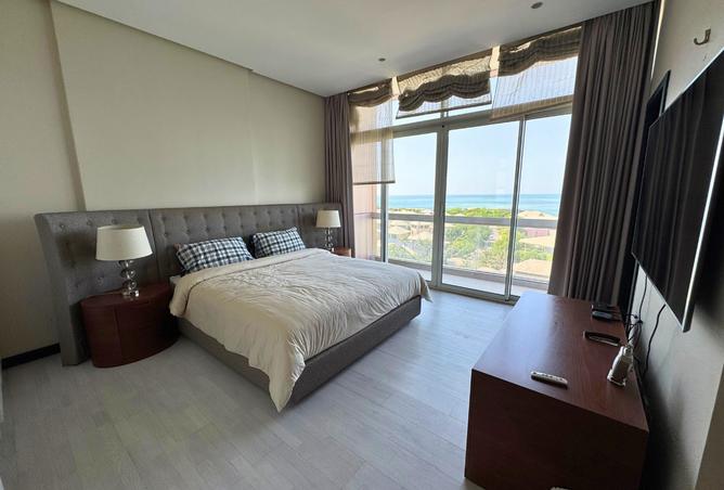 956687 - Property Image 2