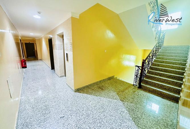 957533 - Property Image 3