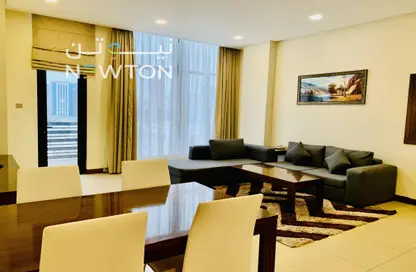Apartment - 2 Bedrooms - 3 Bathrooms for rent in Al Juffair - Capital Governorate