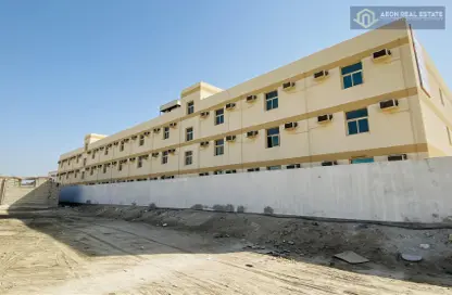 سكن عمال - استوديو - 8 حمامات للايجار في توبلي - المحافظة الوسطى