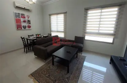 صورة لـ غرفة المعيشة / غرفة الطعام شقة - 2 غرف نوم - 2 حمامات للايجار في الزنج - المنامة - محافظة العاصمة ، صورة رقم 1